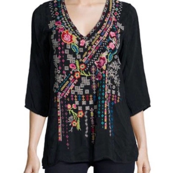 Johnny Was Tops - Johnny Was Women’s Sonrisa Black Embroidered 3/4 Sleeve Tunic Top Size Medium